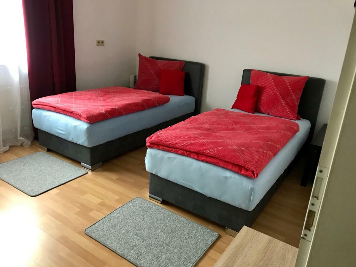 Juna Karlsruhe Bagian luar foto