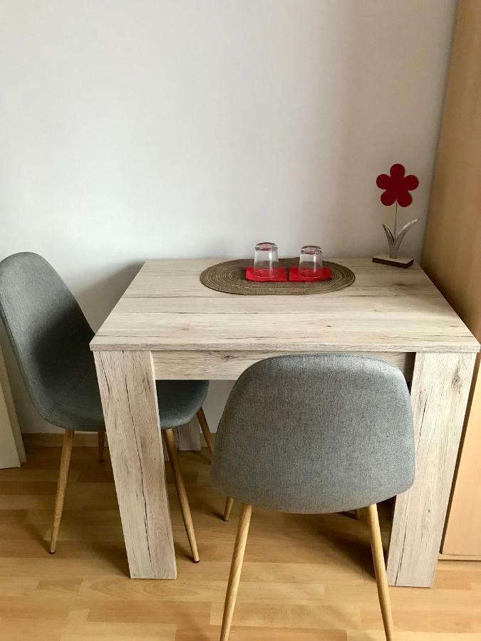Juna Karlsruhe Bagian luar foto