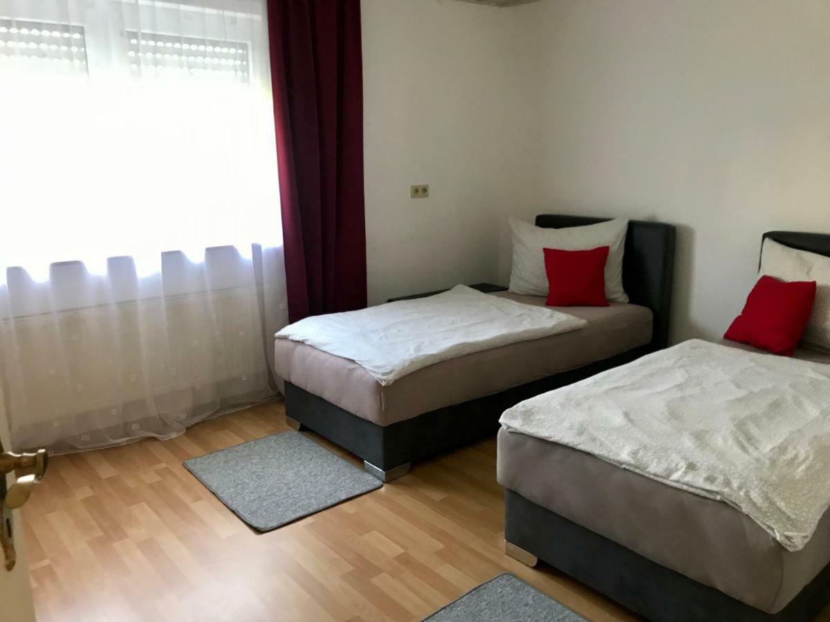 Juna Karlsruhe Bagian luar foto