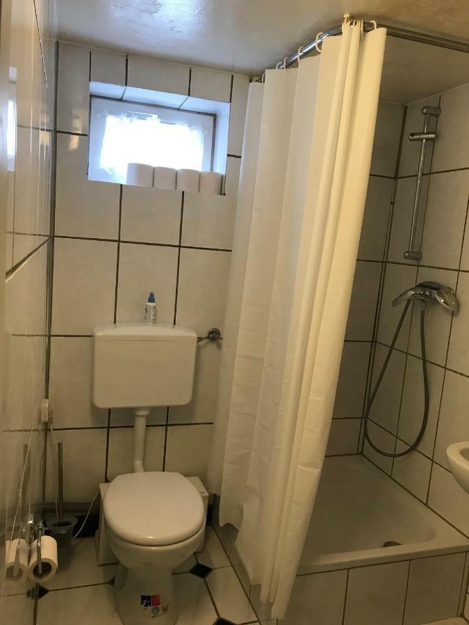 Juna Karlsruhe Bagian luar foto